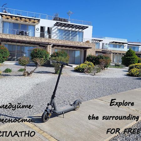 Sea And Mountain View Beachfront Penthouse Yali Bagian luar foto