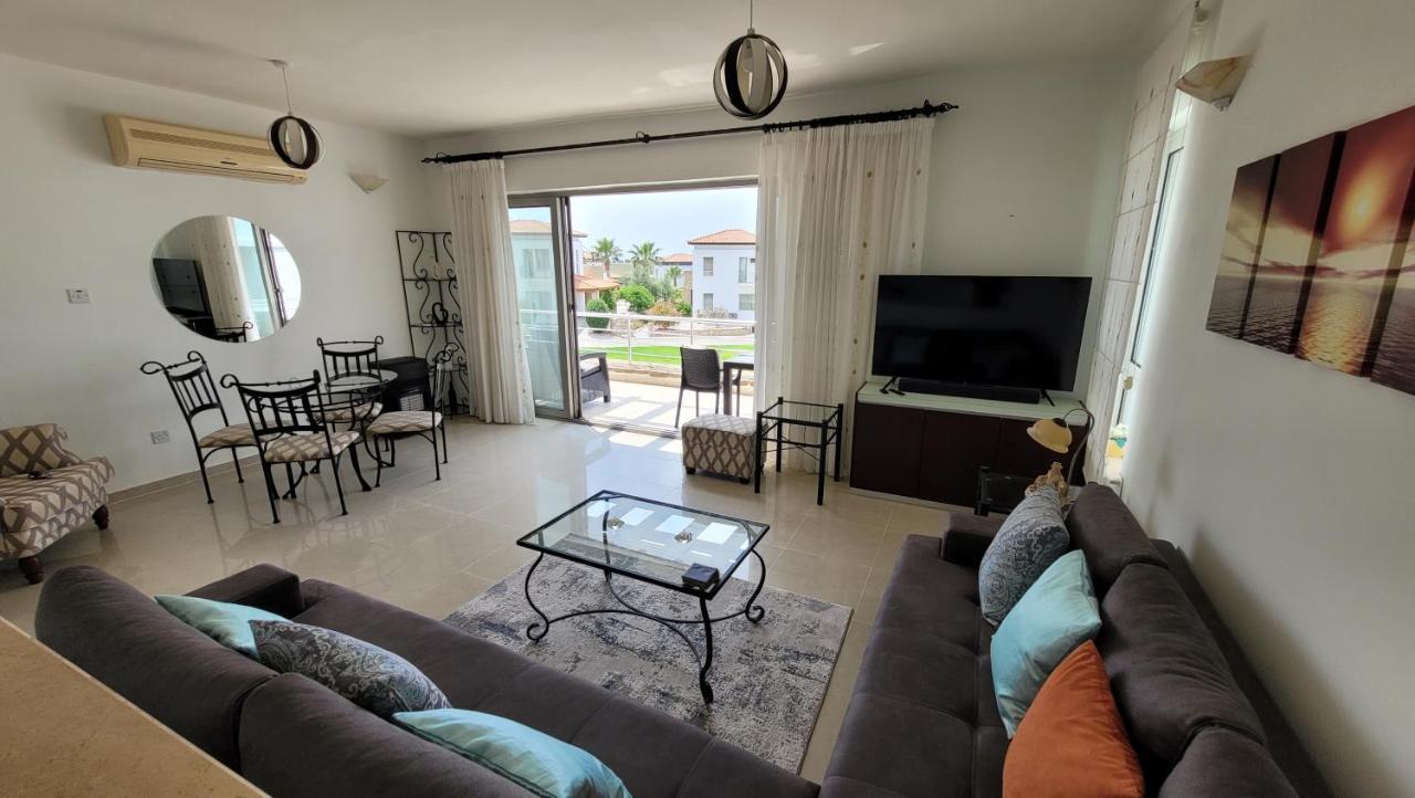 Sea And Mountain View Beachfront Penthouse Yali Bagian luar foto