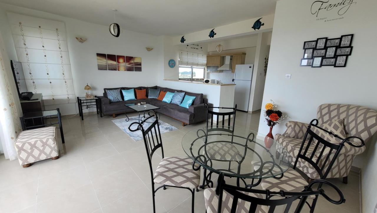 Sea And Mountain View Beachfront Penthouse Yali Bagian luar foto