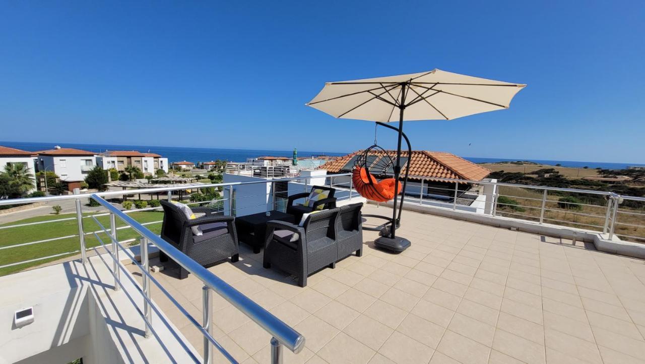 Sea And Mountain View Beachfront Penthouse Yali Bagian luar foto